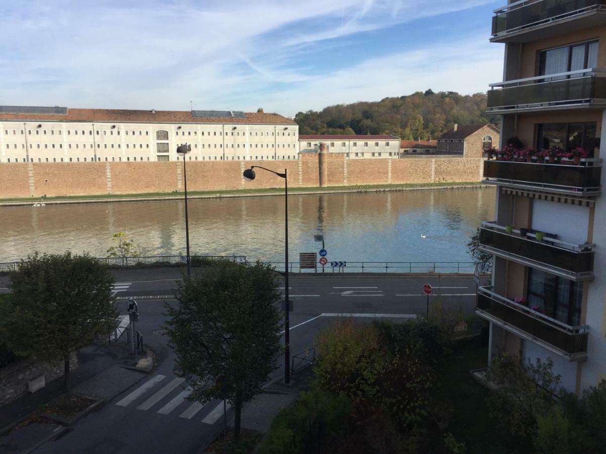 appartement a louer vue sur seine Melun Extérieur photo